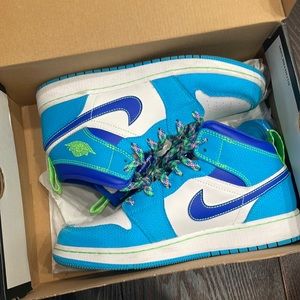 Air Jordan 1 mid se